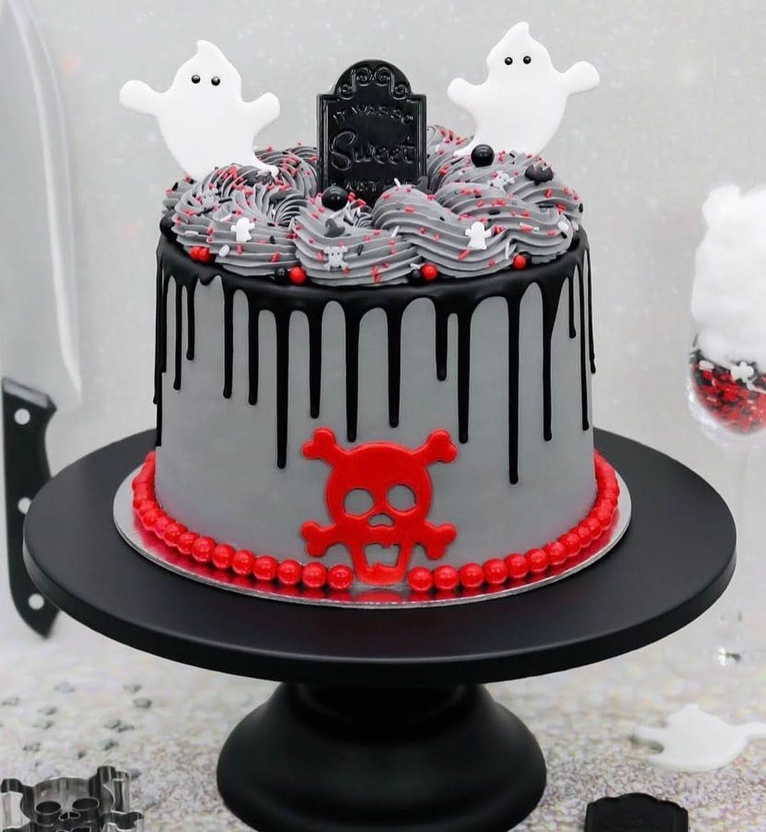 Super Drip Black Cake Glaze Cake Melts Chocolate 300 gramů Glazes and Decor Naty Shop