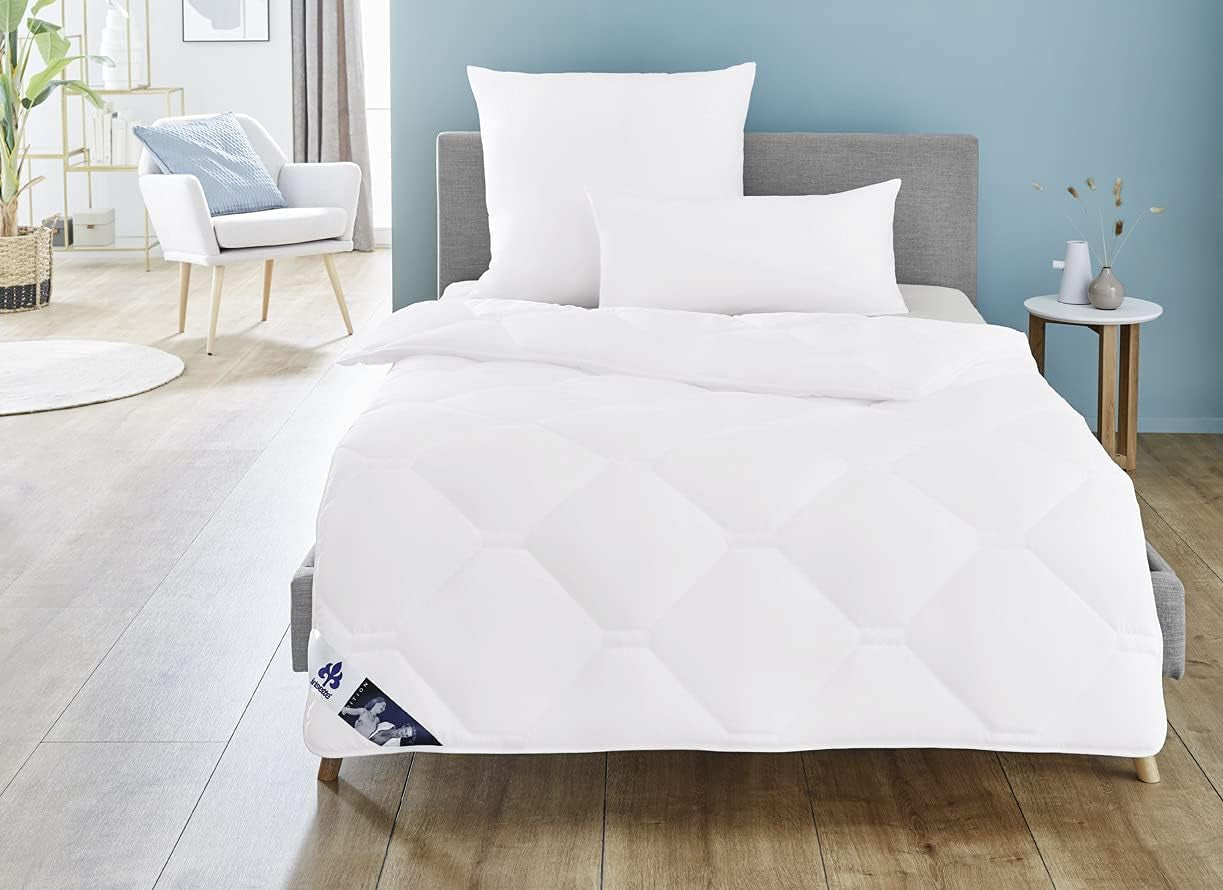 Letní přikrývka Irisette Edition - Made in Germany - Lehká letní přikrývka s měkkým potahem z mikrovlákna, 155 X 220 cm, Ã-ko-Tex certifikované Přikrývky a přikrývky Naty Shop