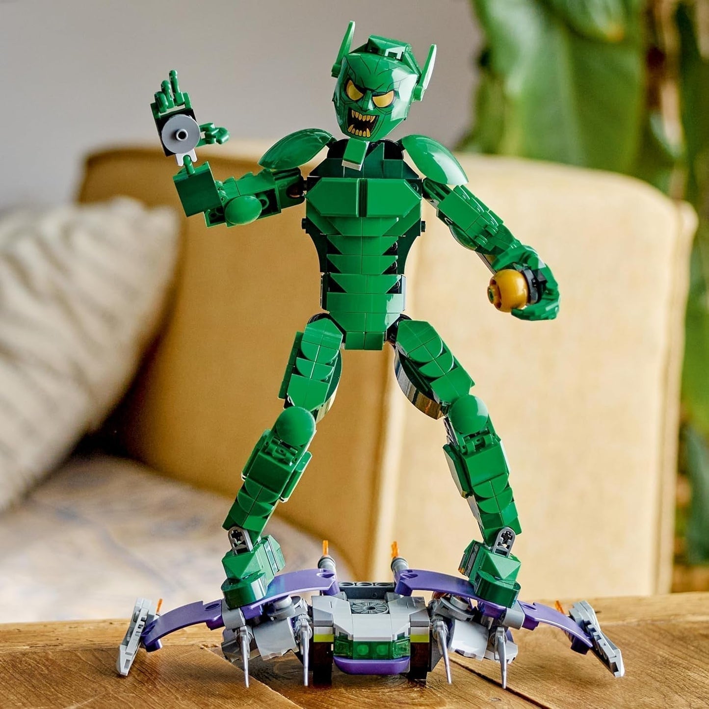 LEGO Marvel figurka zeleného skřítka, pohyblivá stavebnice Super padouch pro děti 8+, chlapci a dívky, vesmírná sada Spider-Man s posuvníky a dýňovými bombami, nápad na dárek pro superhrdinu 76284 Stavebnice Besuche den LEGO-Store