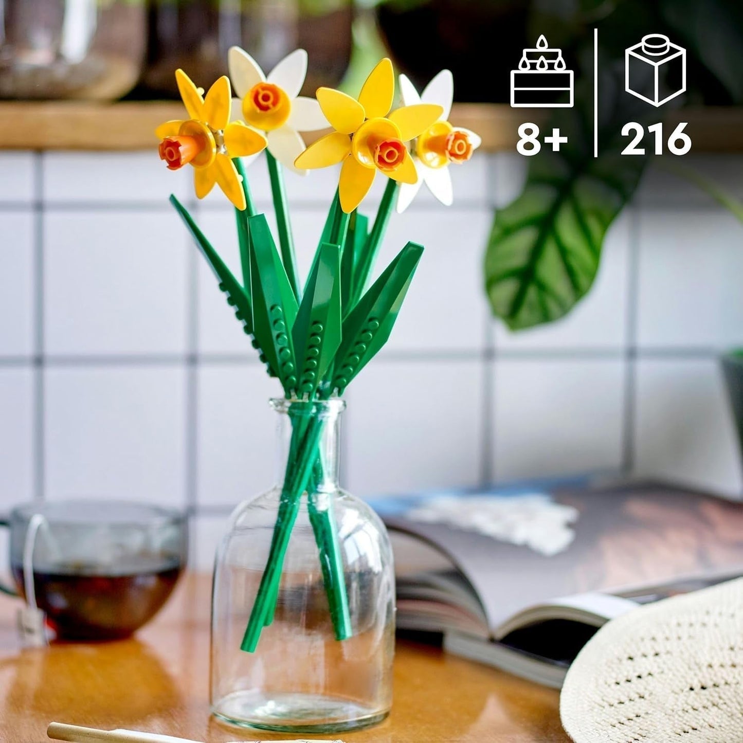 Narcisy LEGO Botanicals - Velikonoční dárky pro dívky a chlapce - Umělé květiny pro děti - Kytice jako dekorace do pokoje nebo kanceláře - Dárek pro ženy - 40747 Stavebnice Besuche den LEGO-Store