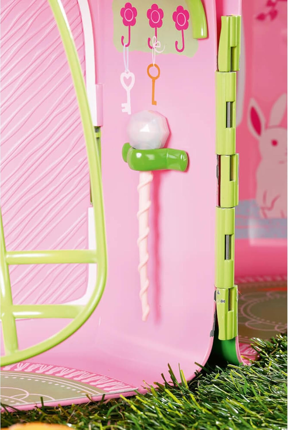 Pohádková chaloupka BABY Born, skládací domeček pro panenky 18 cm se stolkem, krbem, lenoškou a teleskopem, růžovo-zelená, 833803 Zapf Creation Dollhouses Naty Shop