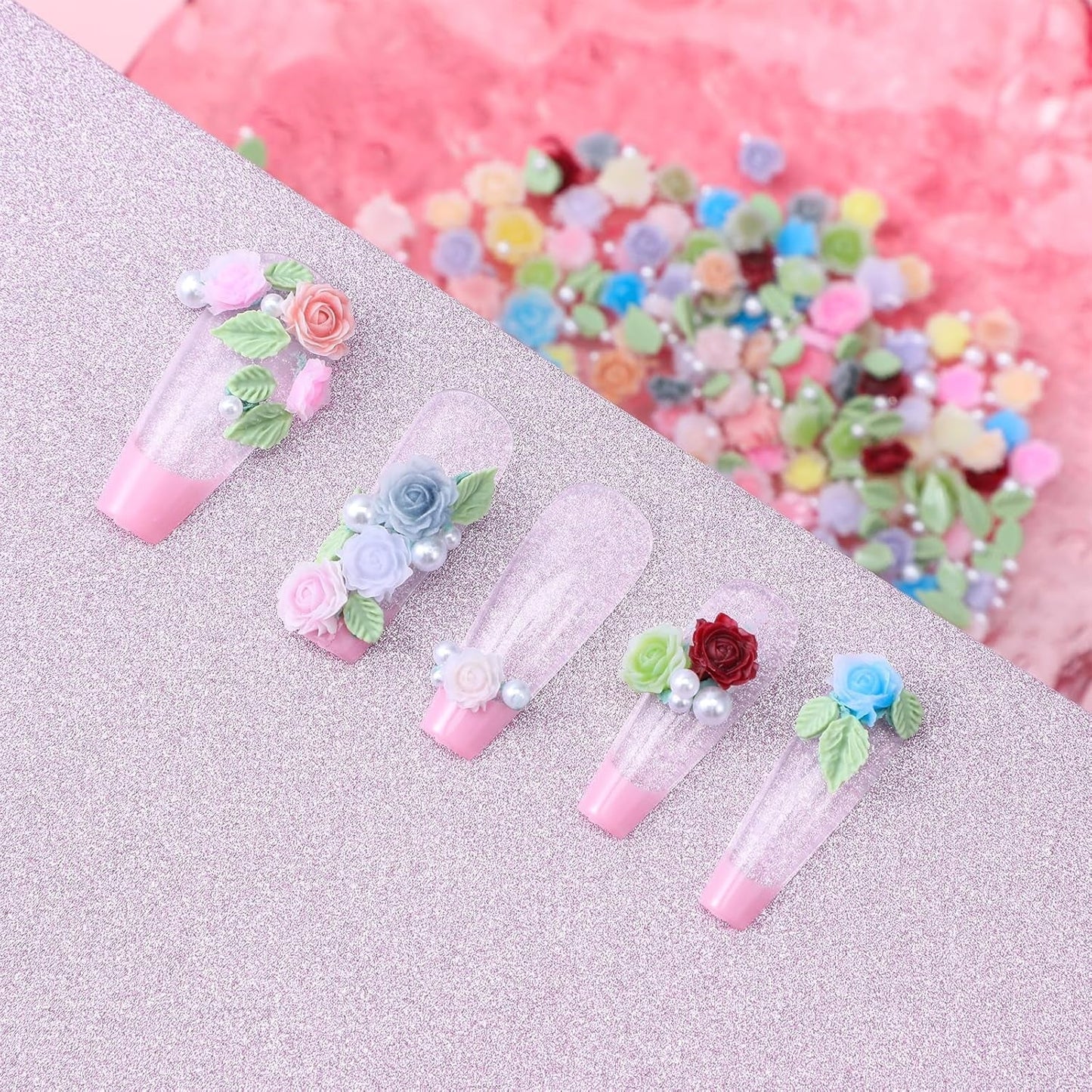 300 Stück Niedlich Blume Přívěsky na nehty, 3D pryskyřice Květinová Camelie Rose Nägel Charms Mit Perle, Gemischt Größe Bunte Flower Nägel Deko Für Frauen Nail Art Zubehör