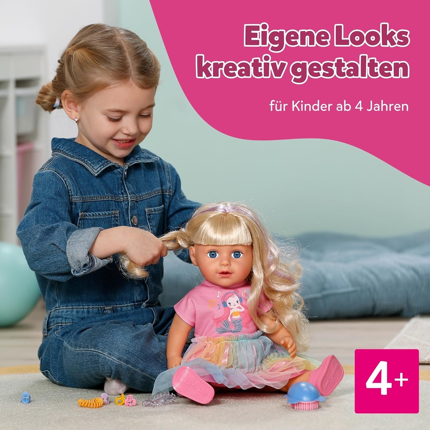 BABY born Carla - 43 cm panenka - kvalitní blond vlasy s pramínky - nejsou potřeba baterie - vhodné pro děti od 4 let - obsahuje 7 doplňků, růžová