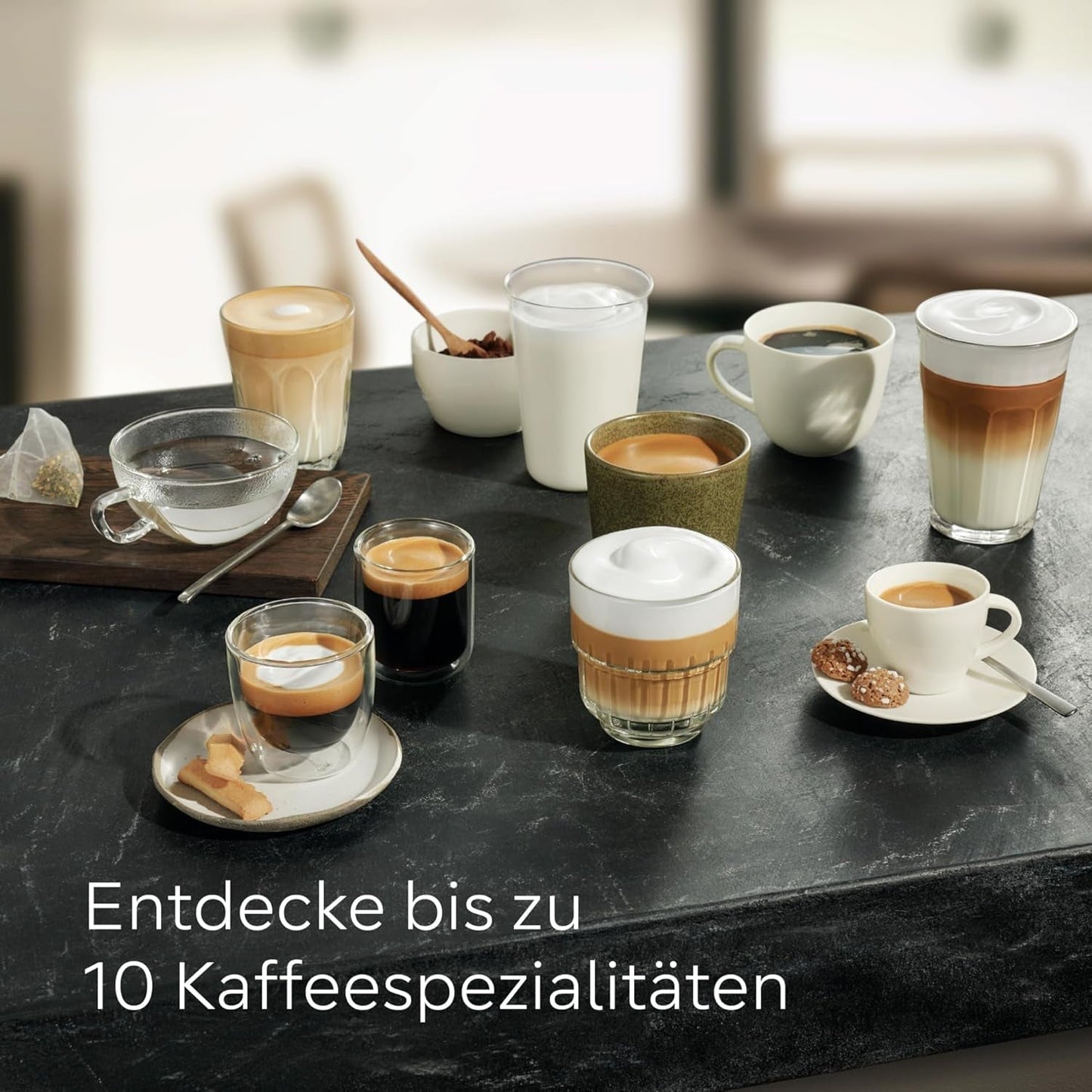 Siemens EQ500 plně automatický espresso kávovar TQ513D01, mnoho kávových specialit, napěňovač mléka, integrovaný zásobník na mléko, automatické čištění párou, 1500 W, přírodní světlá stříbrná/klavírní černá