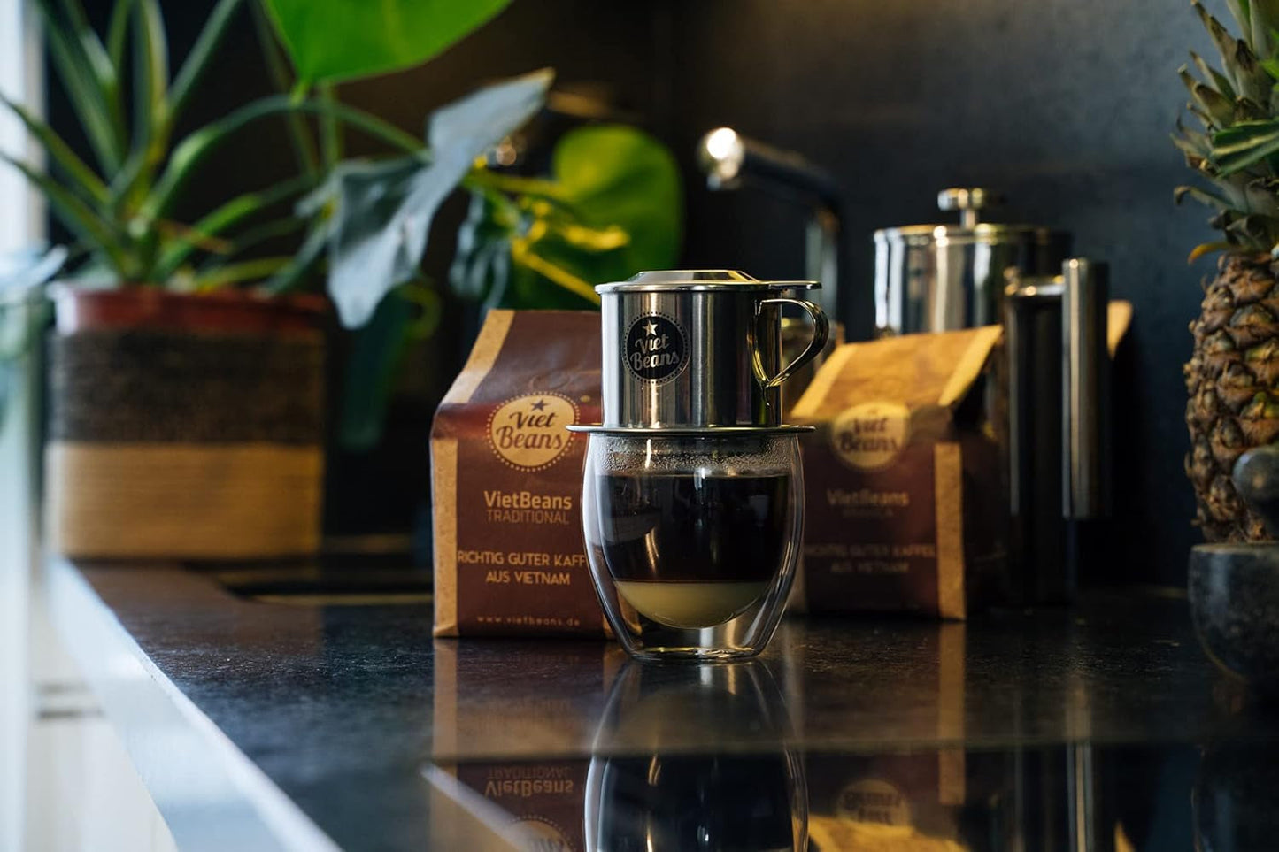VietBeans Traditional – Ganze Kaffeebohnen – Traditionelle Trommelröstung – Hochwertiger vietnamesischer Kaffee – Geeignet für Fullyautomaten – 250 g