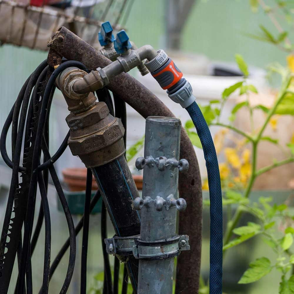 Gardena Liano Xtreme sada 1/2 palce, 15 m: Extrémně robustní textilní zahradní hadice s lehkou vnitřní hadicí z PVC odolnou vůči povětrnostním vlivům (18465-20)