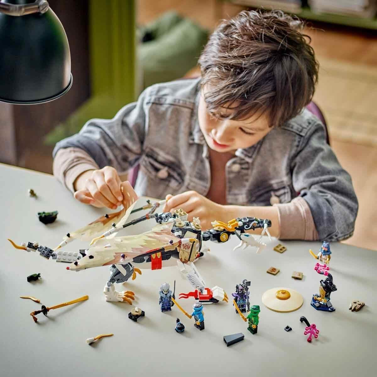 LEGO NINJAGO Egalt Dragon Master, Ninja Set s dračí hračkou a 5 figurkami včetně Lloyda a NYA, Dragon Master, dárek pro chlapce a dívky od 8 let 71809 Stavebnice Beuche den LEGO-Store