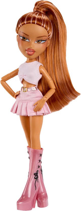 BRATZ Pop Starz Yasmin – Módní panenka se sběratelským kouzlem, oblečením a hudebními doplňky