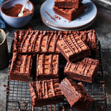 Mix Für Fudge Brownie: Einfach Zu Berübenender, Extrem Fudgy Brownie Mit Richem Schokoladengeschmack, Halal. 500 G. Směs na pečení a vaření Naty Shop