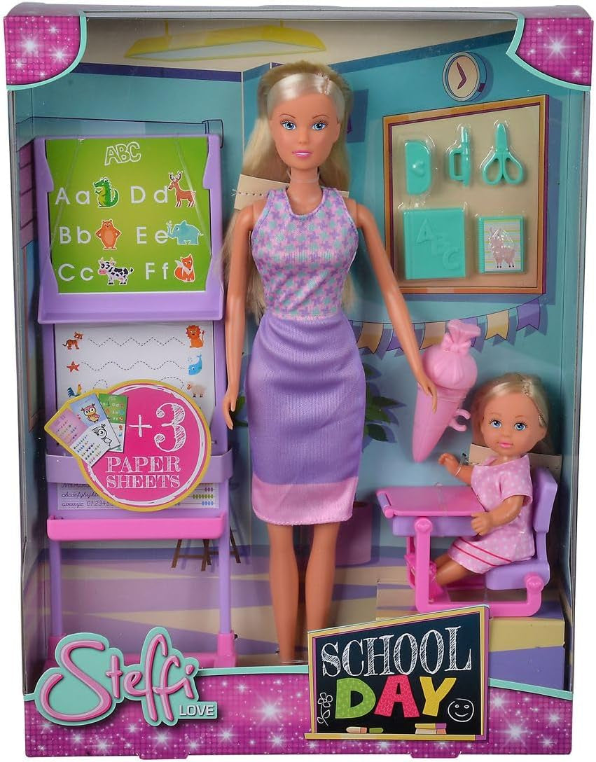 Simba Steffi Love School Day Učitelka a studentka Evi Oblékací panenka s tabulí, tři zaměnitelné pohledy na tabuli, Židle s otevíracím stolem, 29 cm, věk 3+