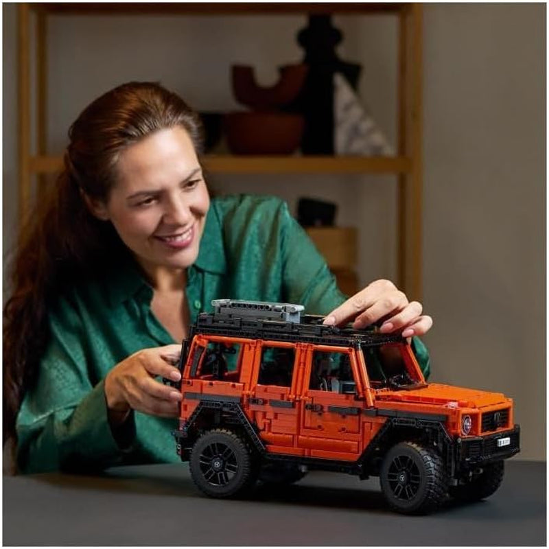 LEGO Technic Mercedes-Benz G 500 Professional Line, Stavebnice modelu auta třídy G, Dárek pro dospělé, Sada luxusních terénních vozidel, Sběratelský Mercedes, Autíčko 42177 Stavebnice Besuche den LEGO-Store