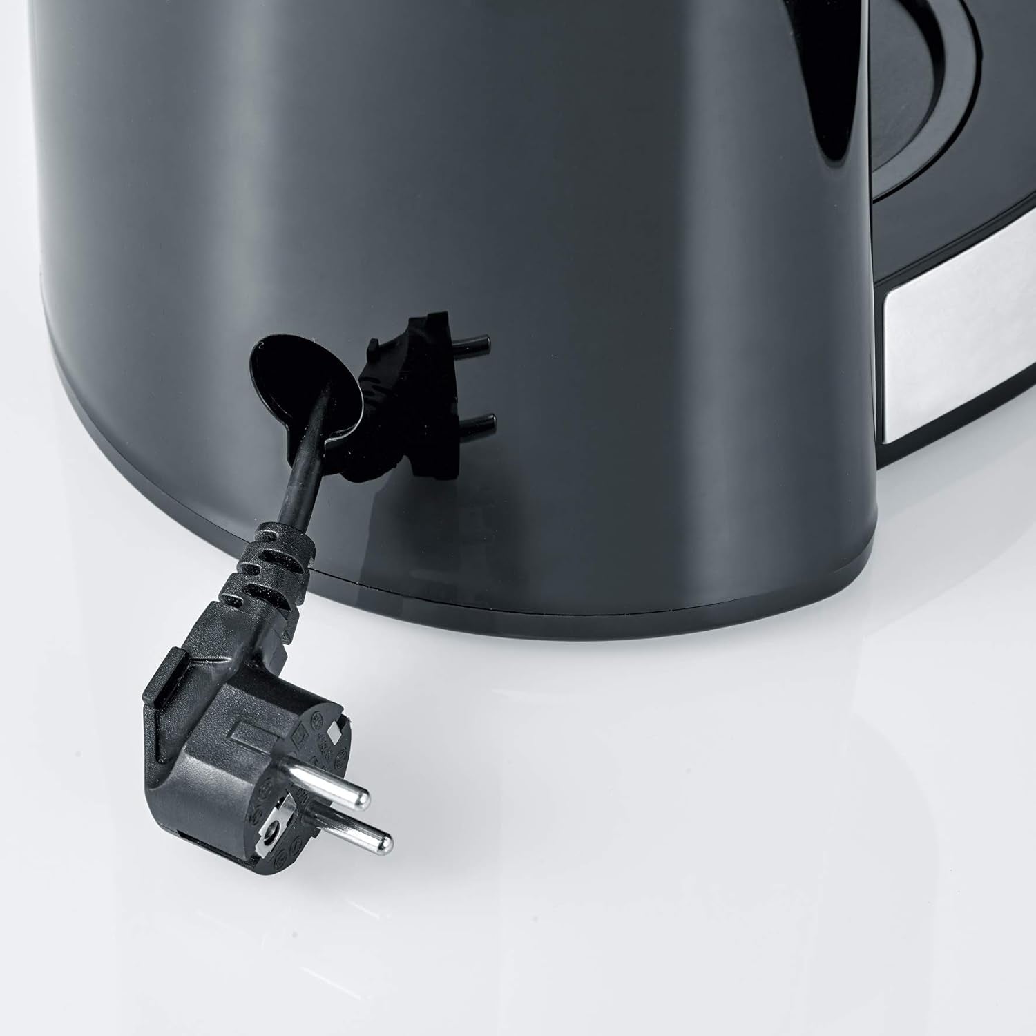 Espresso kávovar SEVERIN "TypeSwitch" se skleněnou karafou a časovačem, AromaSwitch pro výběr 2 možností spařování, digitální hodiny s funkcí časovače, až 10 šálků, 1000W, kartáčovaná nerez-černá, KA 4826