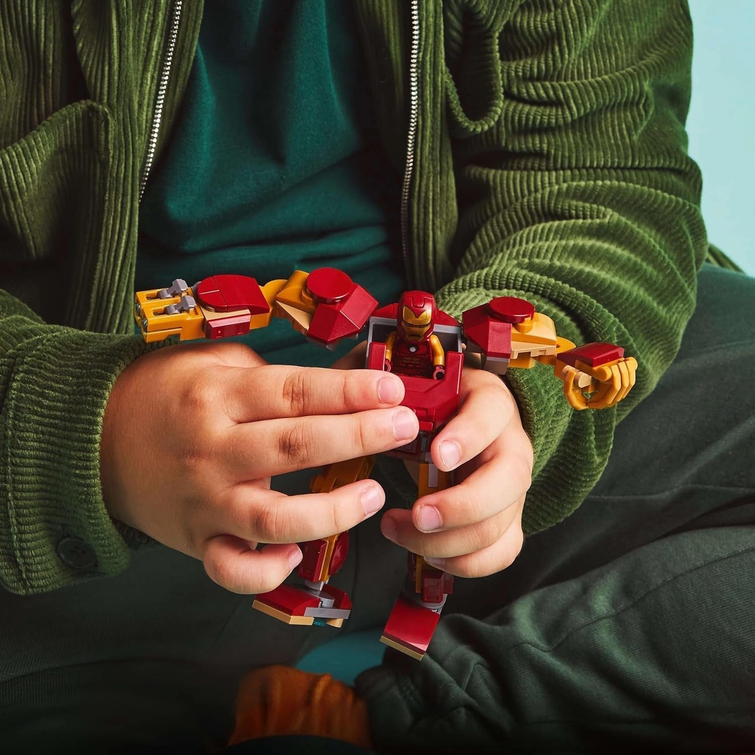 LEGO Marvel Iron Man Mech vs. Ultron – Superhrdinská hračka se 2 minifigurkami – Akční figurka s pohyblivými pažemi, nohama a prsty – Dárek pro chlapce a dívky Ve věku 6+ 76307 Stavebnice Besuche den LEGO Store
