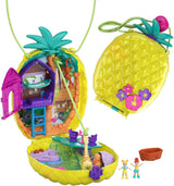 Polly Pocket GKJ64 - Přenosná kapsa na ananas Kompakt s 8 zábavnými funkcemi, panenky Polly a Lila, 2 doplňky a arch se samolepkami; hračka pro děti od 4 let