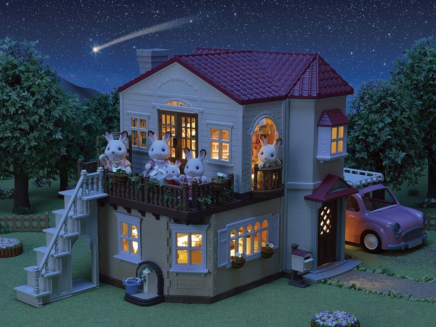 Městský dům Sylvanian Families 5716 s podkrovním pokojem