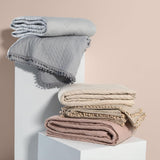 Ameliahome Přehoz na postel s bambulkami 220X240 Cm Oboustranný přehoz Ultrazvukové prošívání Polyester Meadore Grey Postele a přikrývky Besuche den AmeliaHome-Store