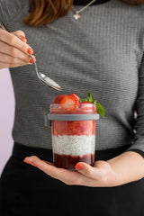 Snídaňová dóza Kilner se lžičkou / 350 ml, Ø 9,5 cm / 5 kusů | kelímek na müsli s sebou / netoxický / skleněná nádoba s víkem na müsli, kaši a jogurt / nádoba na oves na noc Naty Shop Boxy na skladování potravin