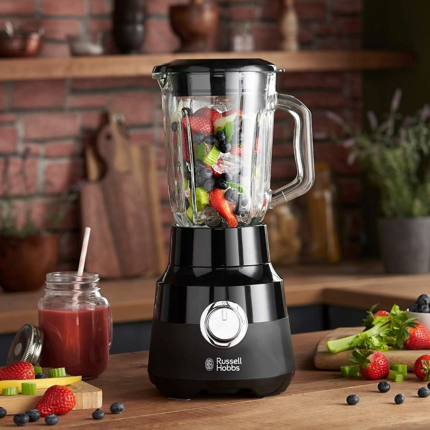 Russell Hobbs Standmixer [1,5L Glasbehälter] Matt Schwarz (Starker 0,9PS Motor, Impuls-/Ice-Crush-Funktion, Edelstahlmesser, Bpa-Frei Mixer, Elektrischer Zerkleinerer, Smoothie-Maker) 24722-56 Kitchen Naty Shop