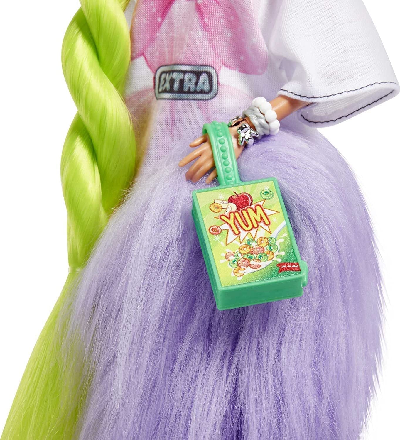 Barbie HDJ44 - Extra panenka č. 11 v oversized tričku a legínách s papouškem, extra dlouhé neonově zelené vlasy a doplňky, ohebné klouby, dárková hračka pro panenky Naty Shop od 3 let