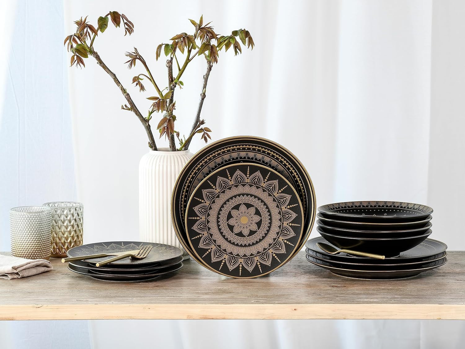 CreaTable, 23588, MANDALA GOLD Series – černá, 12dílná sada nádobí, sada porcelánových talířů, vhodné do myčky a mikrovlnné trouby, kvalitní výroba