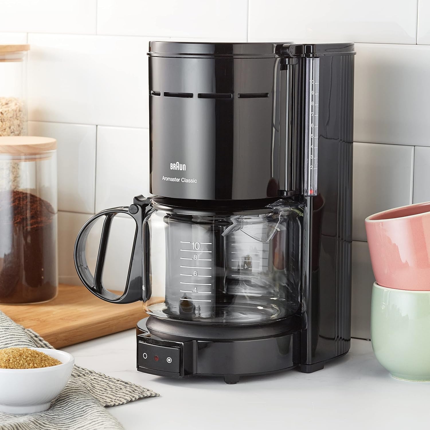 Espresso kávovar Braun KF 47 BK - Espresso kávovar s filtrem a skleněnou karafou na klasickou filtrovanou kávu, aromatická káva díky systému OptiBrew, systém proti odkapávání, automatické vypínání, černá