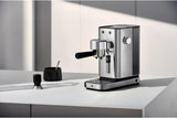 Kávovar WMF Lumero, portafiltr, 1400 wattů, portafilter, 3 vložky, pro 1-2 šálky na espresso, včetně kapslí, 15 bar, držák šálků, napěňovač mléka, matná nerezová ocel