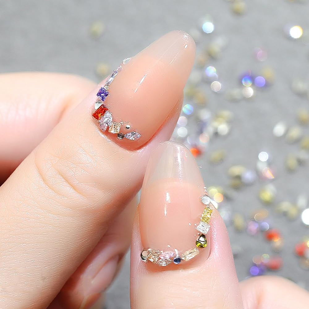 2000 ks Bunte Strasssteine ​​​​Nägel Glitzersteine ​​Přívěsky na nehty Nailart Edelsteine ​​Nagel Steine ​​​​Glitzer Steine ​​​​Nagel Přívěsky Nägel Zubehör Kristalle Diamant Nageldesign Štrasové kamínky na nehty Kamínky na nehty