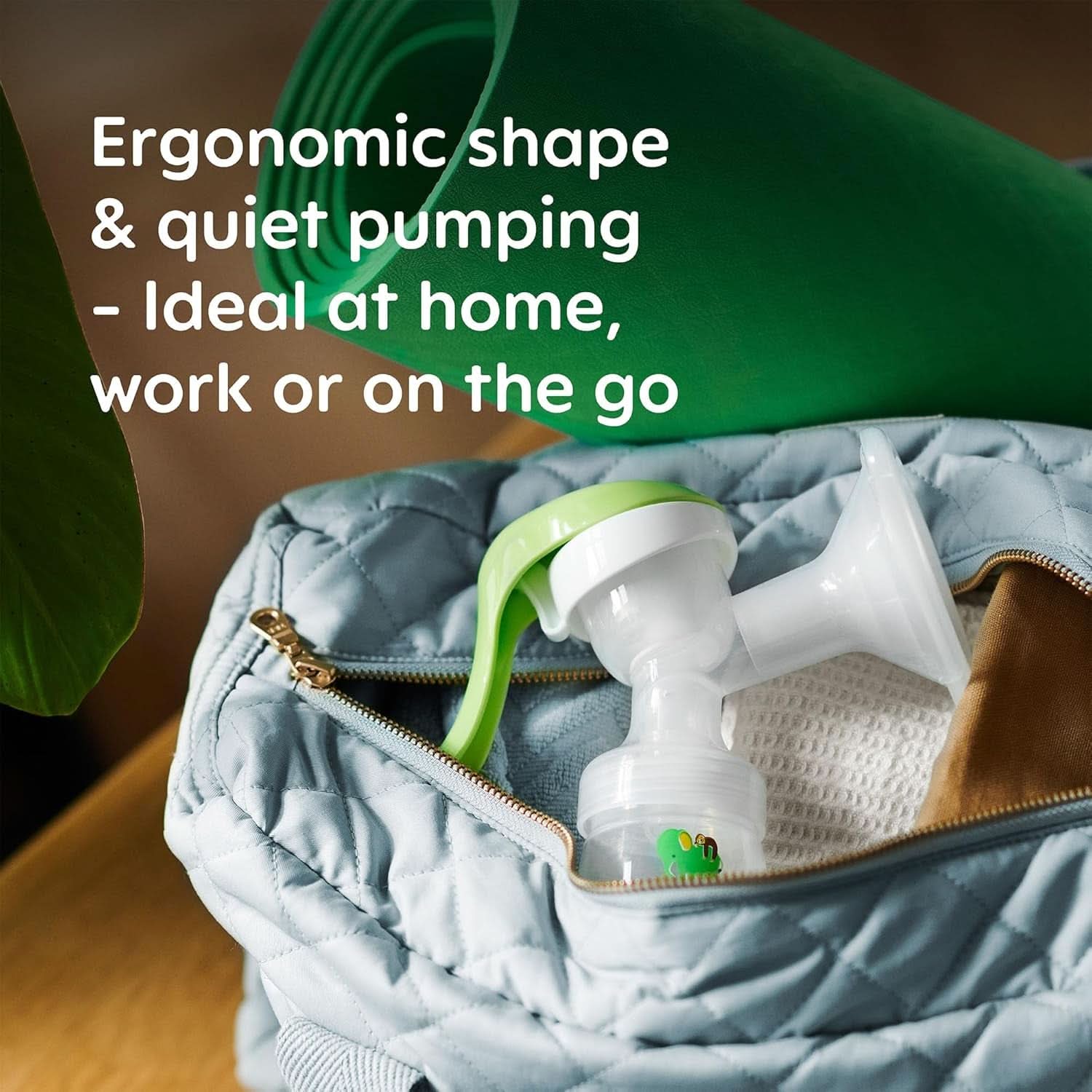 Ruční odsávačka MAM - pohodlná a kompaktní odsávačka mateřského mléka, která obsahuje 1 antikolikovou lahvičku MAM Easy Start Příslušenství Jídlo a kojení Bebe Naty Shop