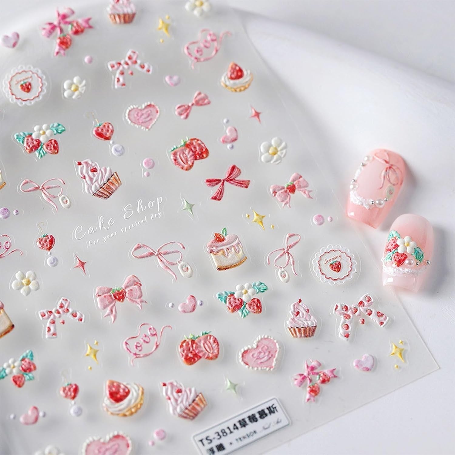JMEOWIO 3D Nálepka na nehty Rosa Nálepka na nehty Selbstklebend Nagelaufkleber 5D Stereoskopisch Kuchen Erdbeerschleife Dekoration Nageldesign Zubehör 1 Blatt