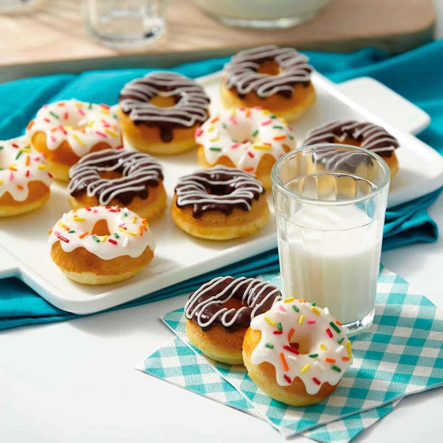 Wilton Donut-Backform Mit 12 Mulden Donutform, Hochwertige Donut Backform Mit Antihaftbeschichtung Für 12 Mini-Donuts, Spülmaschinenfest Formy a plechy na pečení Naty Shop