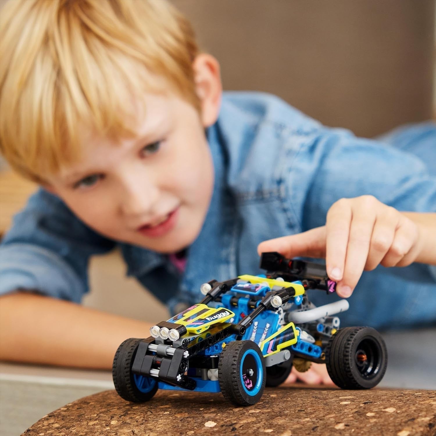 LEGO Technic Offroad Racing Buggy Auto Hračka pro děti Stavebnice Buggy Racing Car Dárek pro chlapce a dívky 8 let starý Rally Car Model 42164 Stavebnice Besuche den LEGO-Store