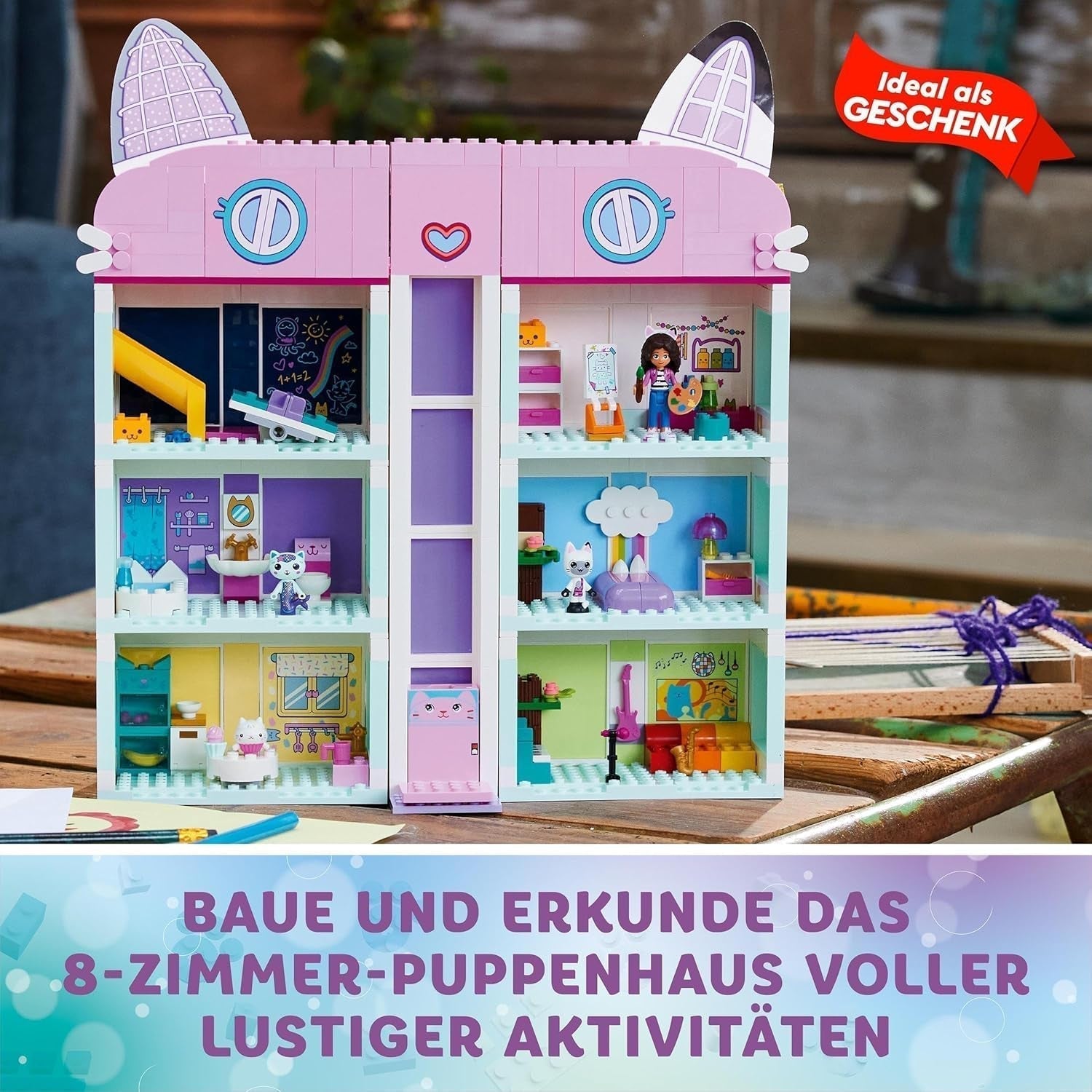 Lego 10788 Sada hraček domeček pro panenky Gabby, 8 pokojů a 4 patra Domeček pro panenky Gabby s figurkami a doplňky Pandi, Surikata, Kuchi, Dárek pro 4leté dívky, chlapce a děti Stavebnice Besuche den LEGO-Store