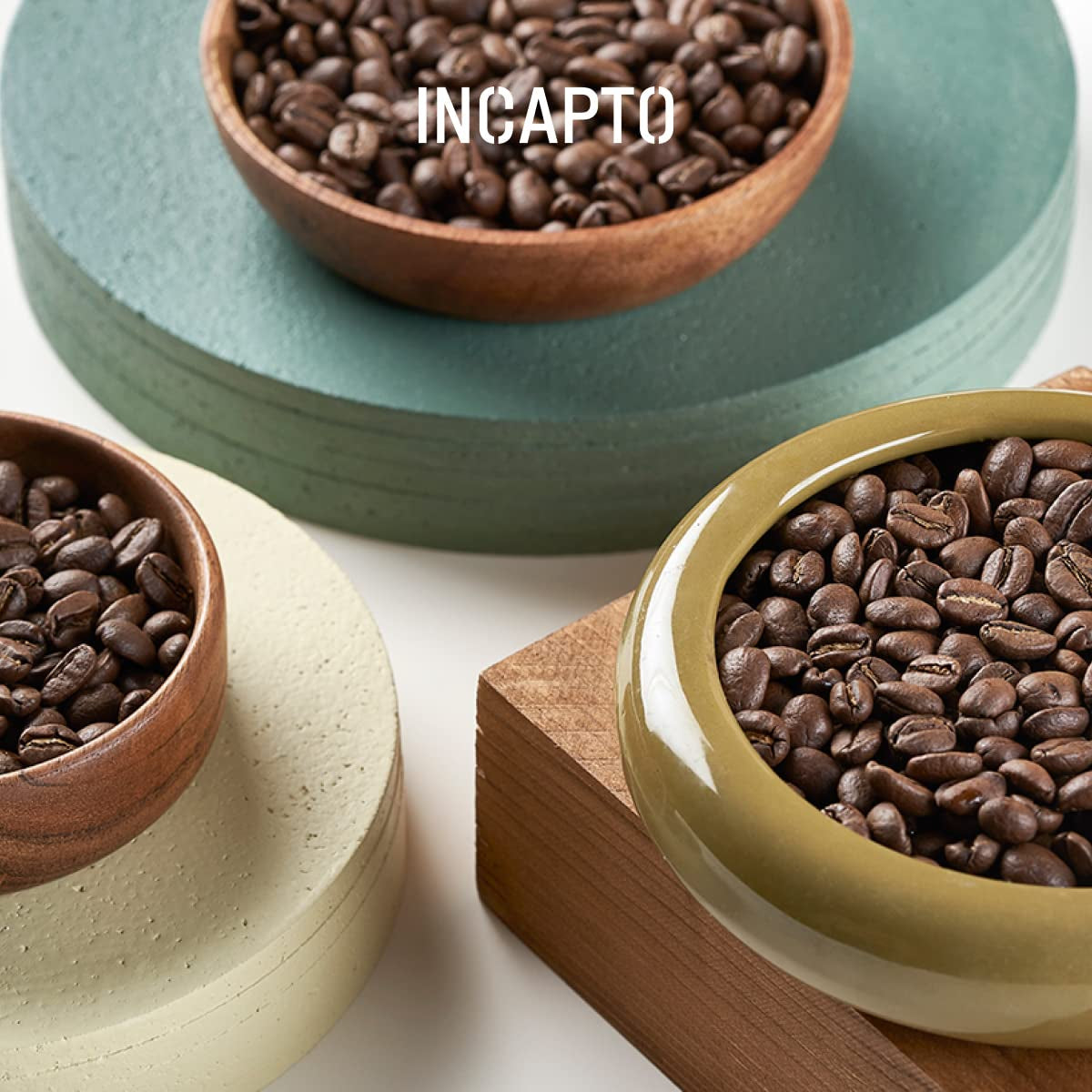 Incapto Ganze Entkofeinierte Kaffeebohnen | Ohne Chemikalien | Mischung aus 100% Arabica-Kaffee aus Brasilien | Ungemahlen Espresso Bohnen | Švýcarská voda bez kofeinu, balení 500g