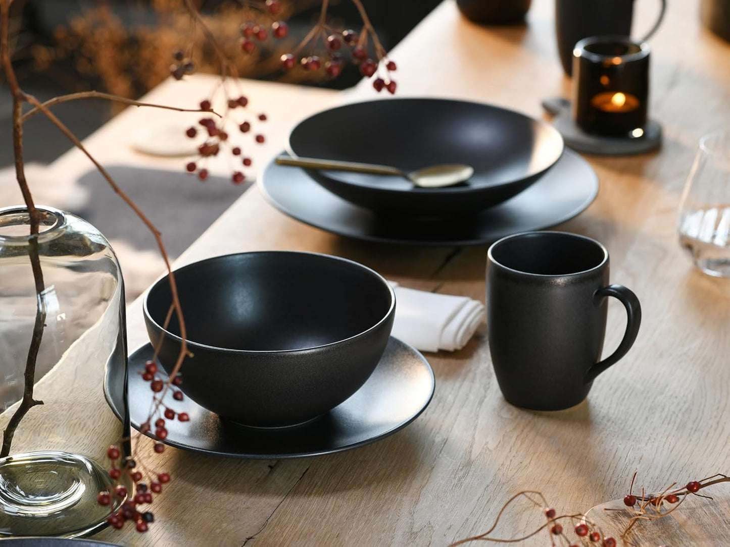 Creatable, 23146, SOFT TOUCH BLACK Series, 20dílná sada nádobí, Porcelánová kombinovaná služba, Vhodné do myčky a mikrovlnné trouby, Vyrobeno v Portugalsku