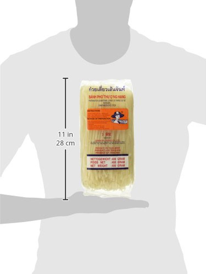 Rýžové nudle – thajské, 3mm široké nudle z rýžové stuhy, vyrobené z rýžové mouky – 17 x 400g
