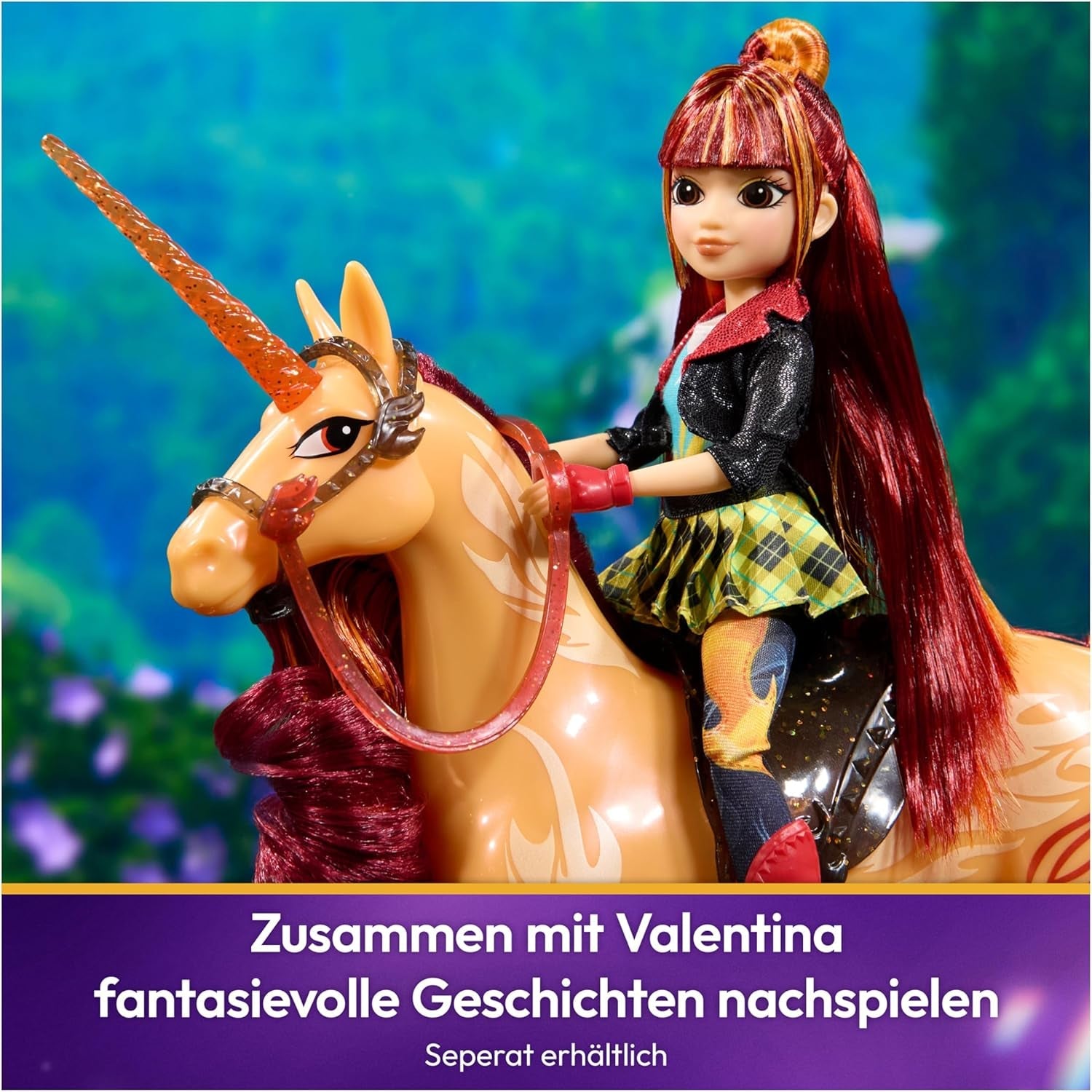 Unicorn Academy Cinder the Unicorn – 28 cm vysoký, originální jednorožec Valentina ze série Netflix, se skutečnou hřívou a ocasem, odnímatelnou uzdou a sedlem a kartáčem, pro děti od 4 let