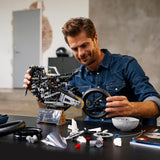 Stavebnice LEGO Technic BMW M 1000 RR Model motocyklu pro dospělé jako řemeslný dárek pro muže a ženy Dekorace domova nebo kanceláře 42130 Stavebnice Besuche den LEGO-Store