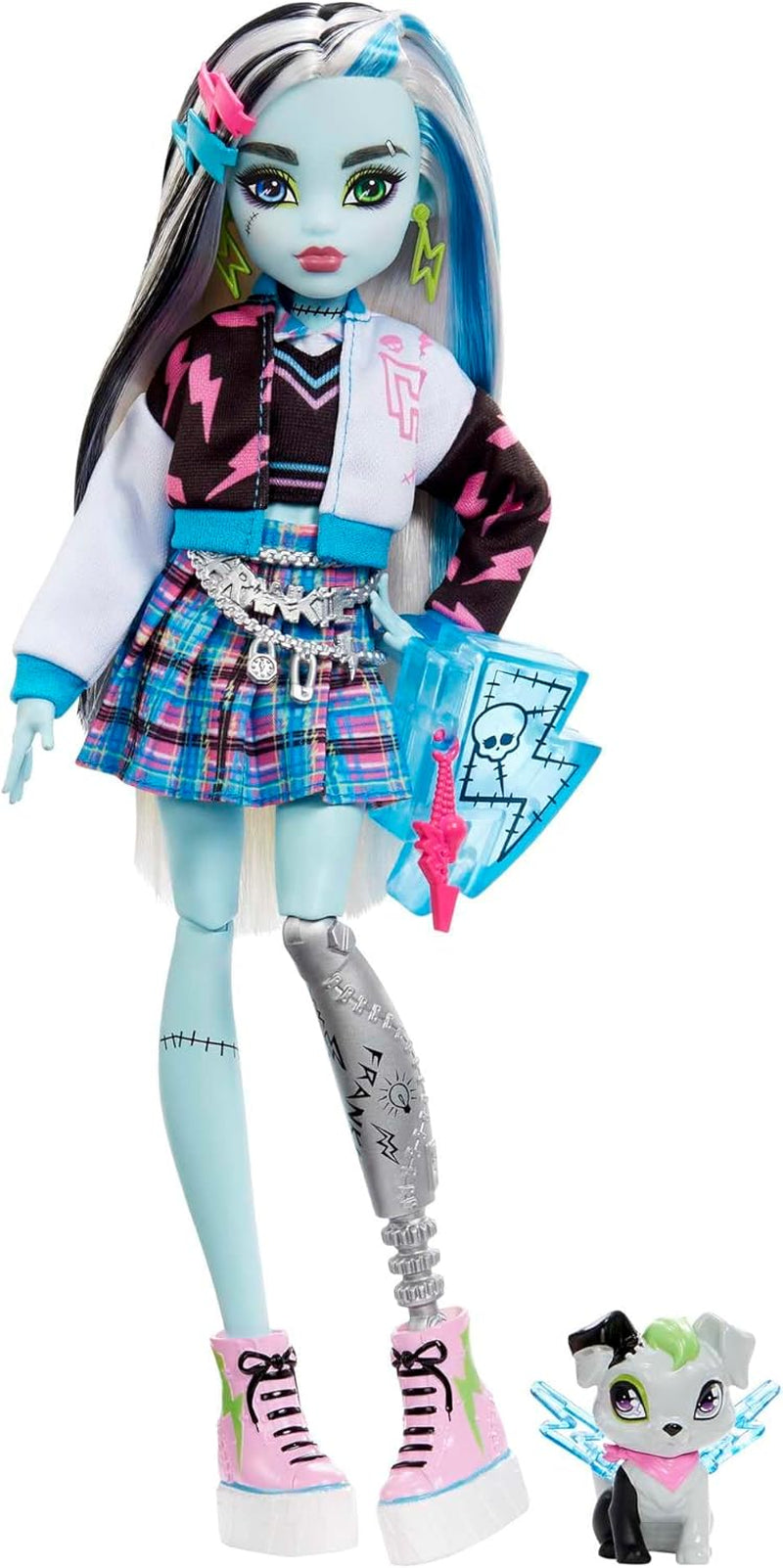 Kamenná panenka Monster High Frankie v džínové bundě a šortkách, obsahuje psa Watzie a doplňky, jako je batoh, svačina a notebook, HXH73 Naty Shop Dolls elektrizující móda