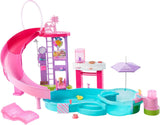 Hrací sada Barbie Dream Pool se šesti hracími plochami včetně skluzavky a jacuzzi, plus více než 20 doplňků, jako je domácí mazlíček, plovací kruhy a další, JKG83