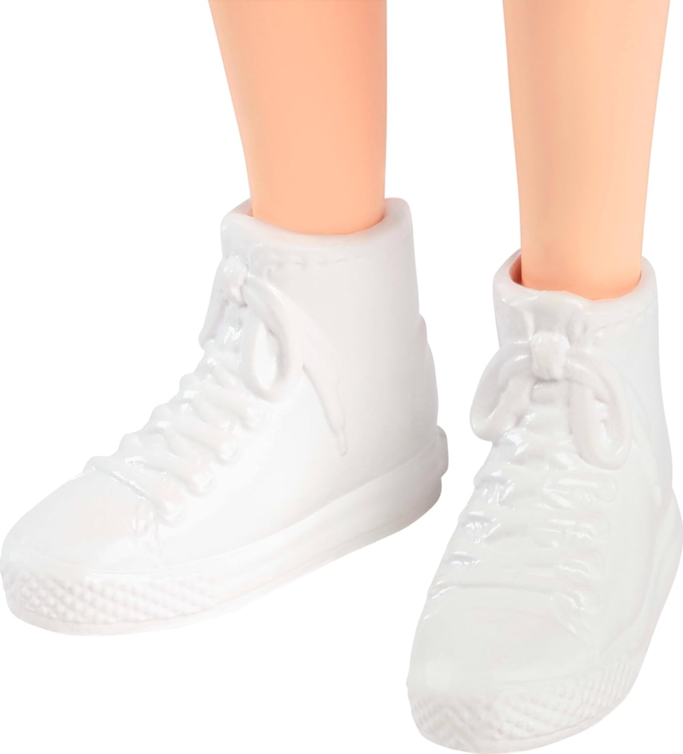 Panenka Barbie Fashionistas č. 232 s červenými vlasy, žerzejový top s potiskem B, fialová skládaná sukně, náramkové hodinky a tenisky, HYT90 Naty Shop Dolls