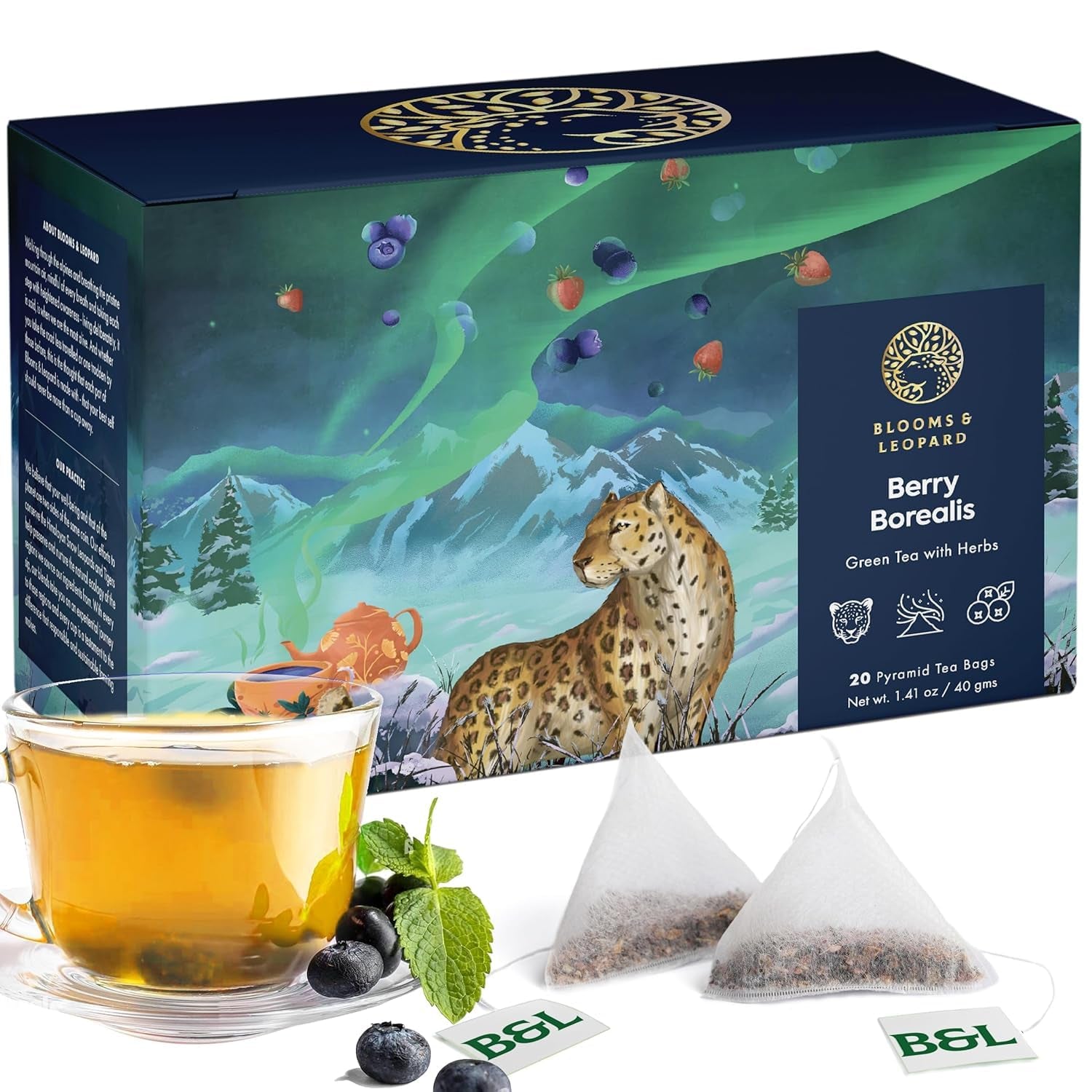 Prémiové sáčky zeleného čaje Blooms & Leopard – směs Berry Borealis s ibiškem, borůvkou, jahodou a mátou – 20 pyramidových čajových sáčků na horký nebo studený čaj