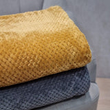 Přehoz HOMLA Noah 220 X 240 Cm - přehoz pohovka pohodlná přikrývka - heboučká a měkká - šedý polyester Postele a přikrývky Besuche den HOMLA-Store