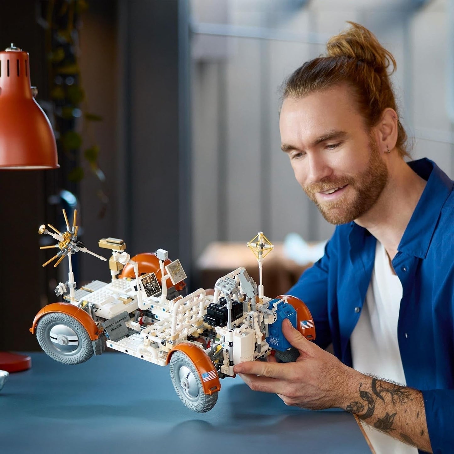 LEGO Technic NASA Apollo Lunar Roving Vehicle (LRV), Lunar Rover Model pro dospělé, Vesmírný sběratelský sběratel pro vědecké nadšence, Stavebnice, Model vesmírného vozidla 42182 Stavebnice Besuche den LEGO-Store