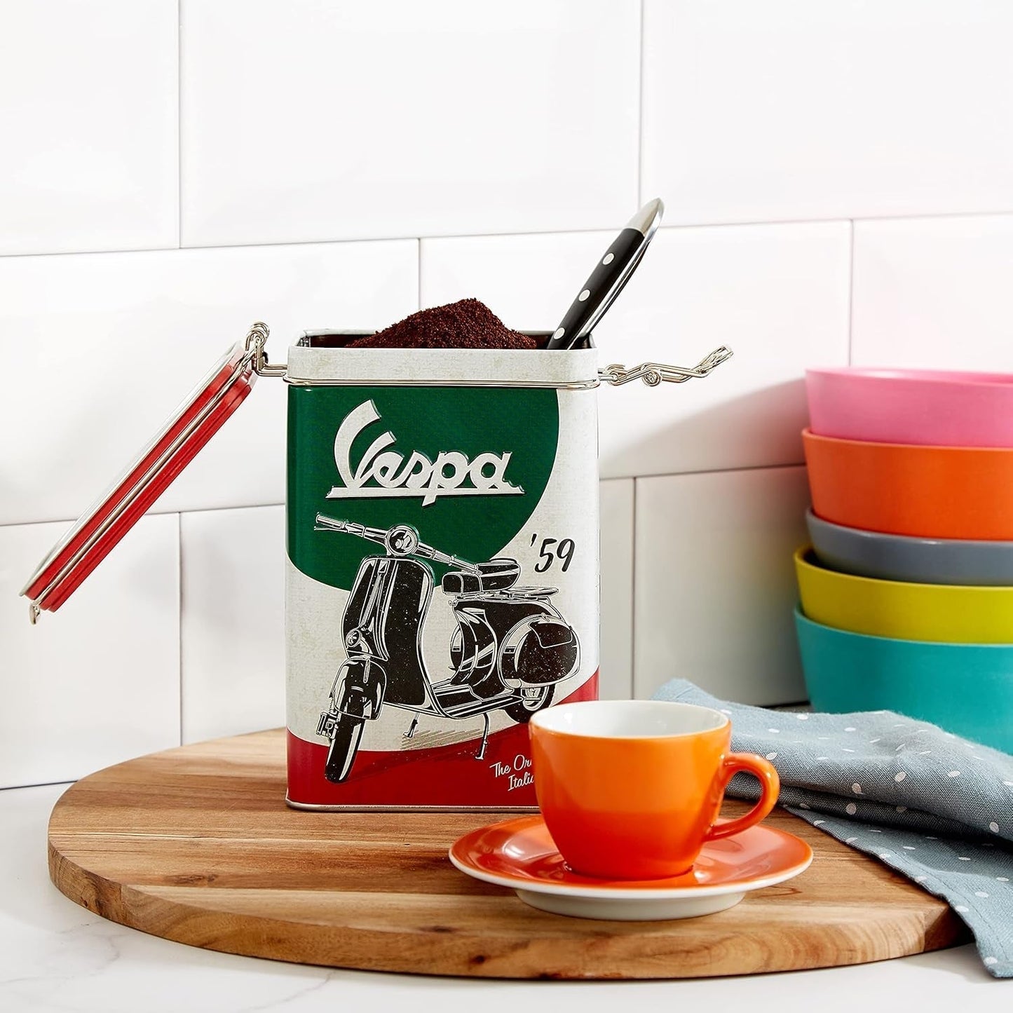 Nostalgic-Art retro krabička na kávu, 1,3 l, Vespa - italská klasika - nápad na dárek pro fanoušky skútrů, originální licencovaný produkt (OLP), dekorace do dílny Vintage Design, dekorace do dílny Vintage Design Boxy na skladování potravin Naty Shop