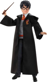 Mattel Harry Potter - sběratelská panenka (cca 26 cm) s bradavickou uniformou, nebelvírským hábitem a hračkou s hůlkou od 6 let FYM50 Akční figurky Naty Shop Jednolůžko
