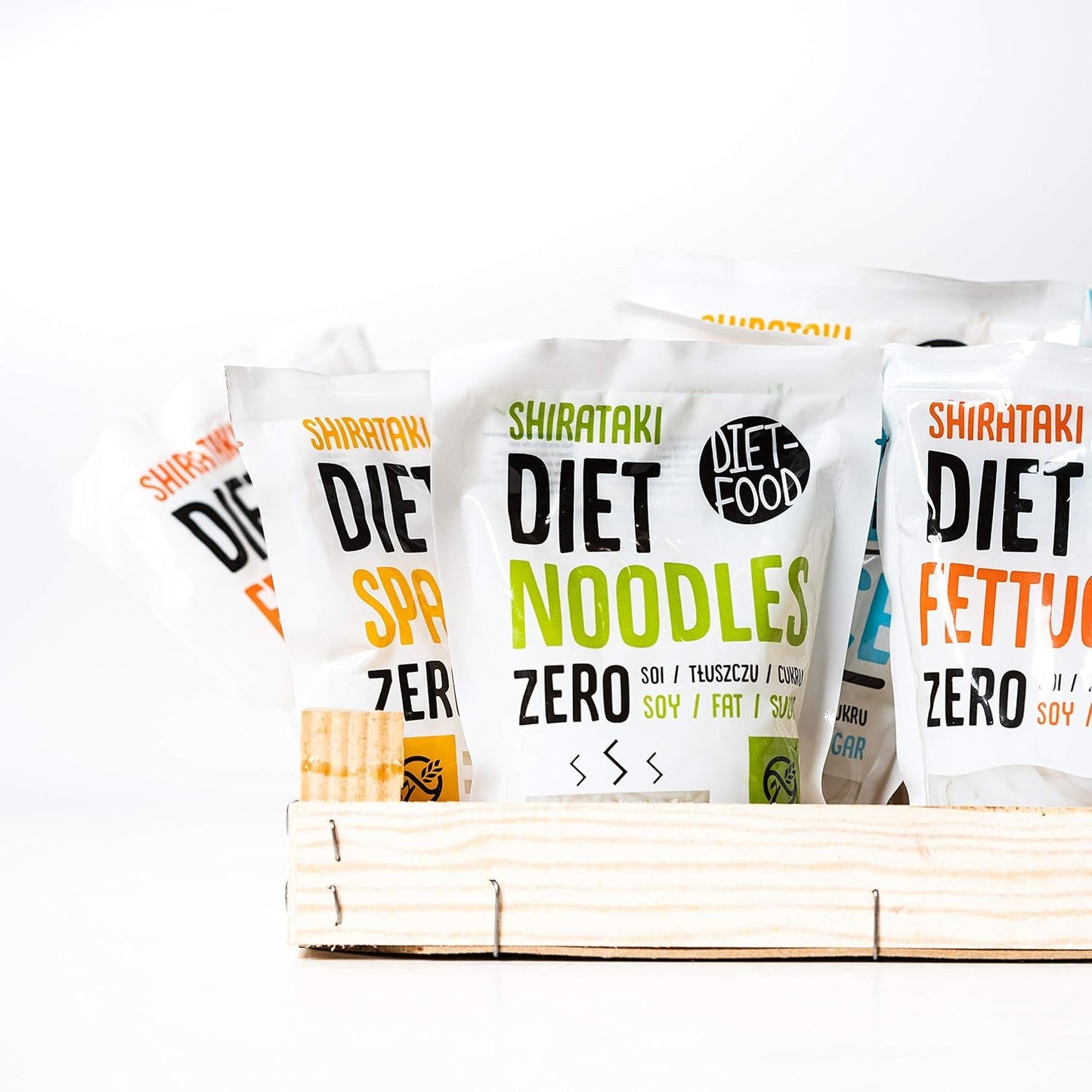 Nudle Shirataki DIETNÍ JÍDLO Nízkokalorické nízkokalorické nudle Konjac Veganské jídlo Bez tuku Sója Bez lepku Bezlepkové ve vodě rozpustné dietní nudle Nízkokalorické 200 gramů