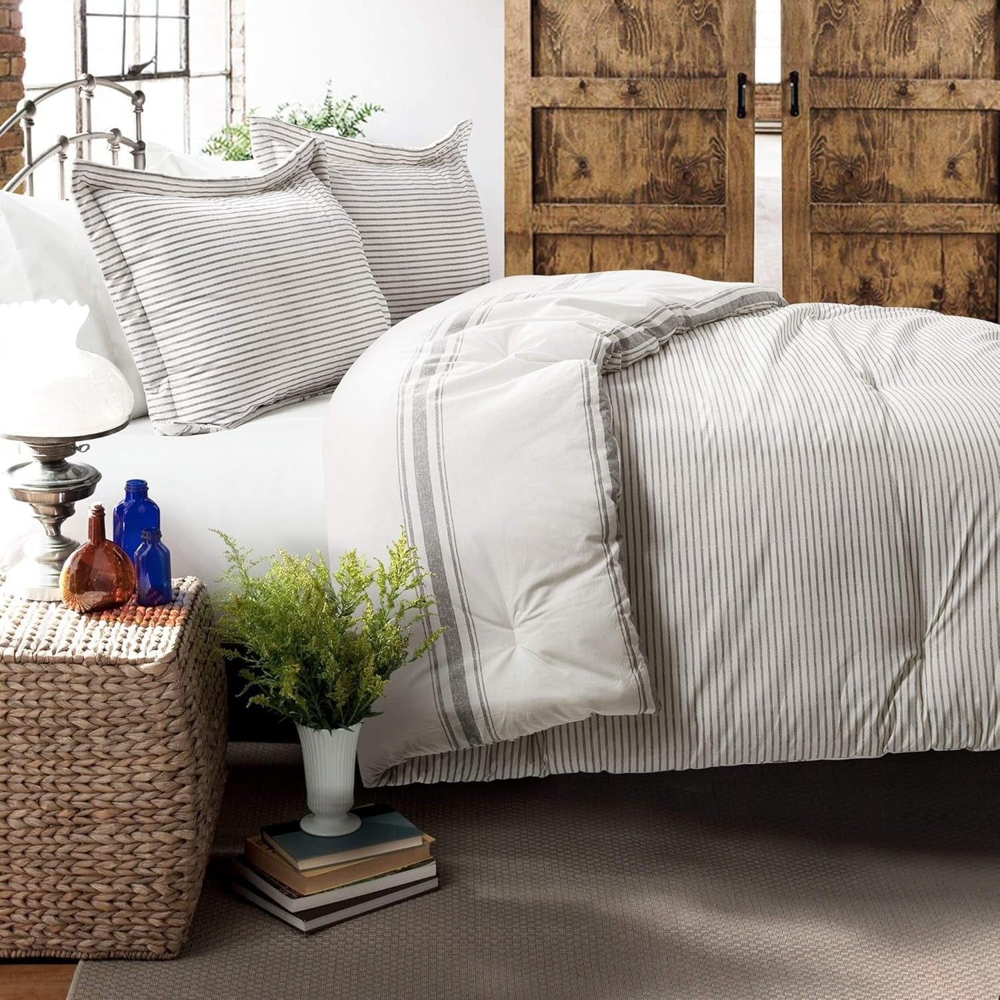 Přikrývka Lush Decor Farmhouse s pruhy, Full/Queen, šedá Přikrývky a přikrývky Naty Shop