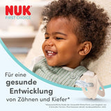 Noční dudlík NUK First Choice pro miminka | 6-18 měsíců | Ortodontické dudlíky, které svítí ve tmě | Uklidňuje 99 % miminek** | Králík/ovce | Balení 0-2