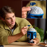 LEGO Star Wars 75408 Helma Jango Fett - Mandalorianská stavebnice pro dospělé - Model se stojanem, jmenovkou a nastavitelnou anténou - Dárek pro fanoušky Útoku klonů Stavebnice Besuche den LEGO-Store