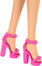 Panenka Barbie Fashionistas č. 223 s vlnitými blond vlasy, šaty a doplňky inspirovaná zcela vlasy, sběratelská módní panenka k 65. výročí, HRH20